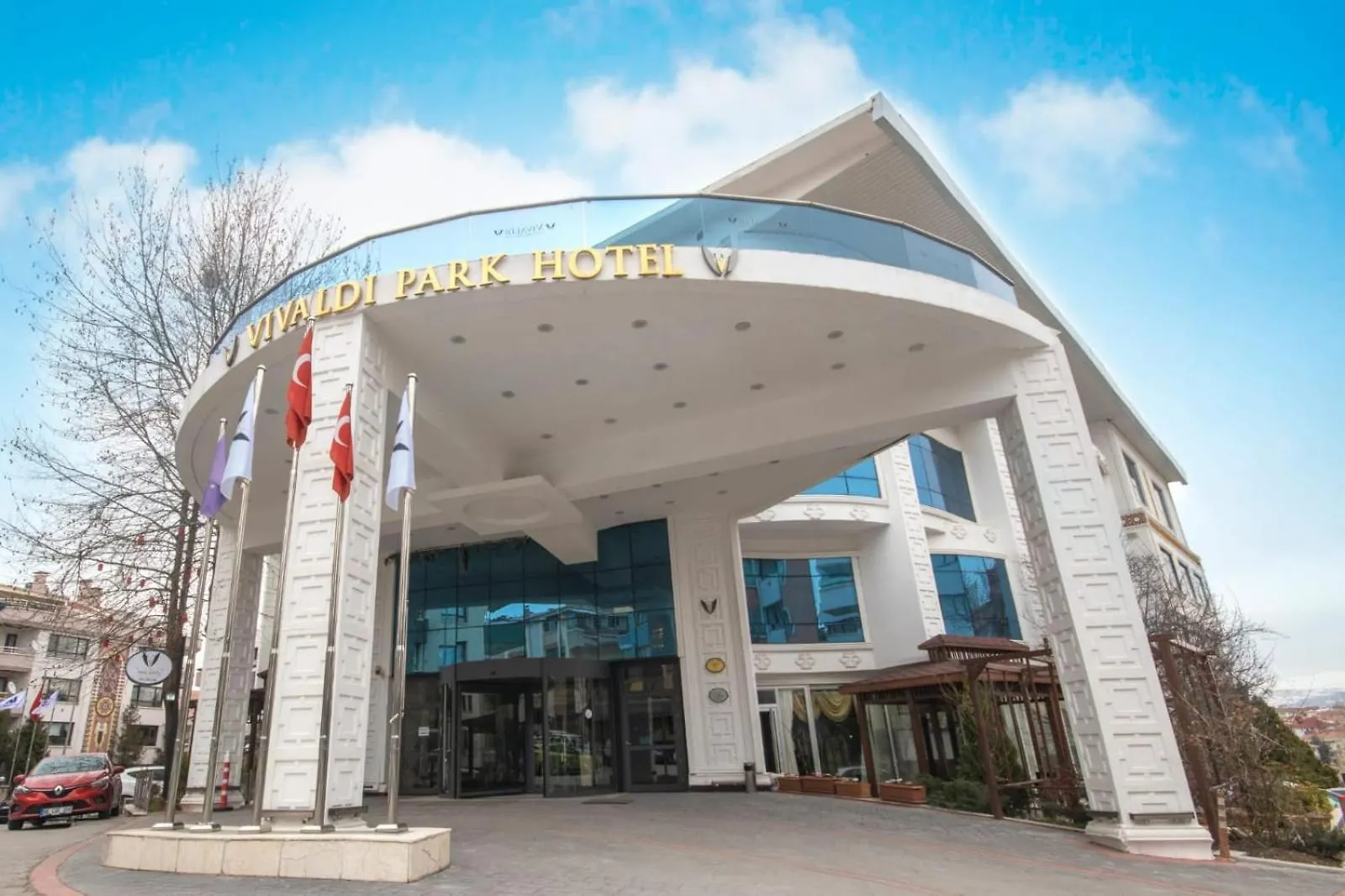 Vivaldi Park Hotel contacts